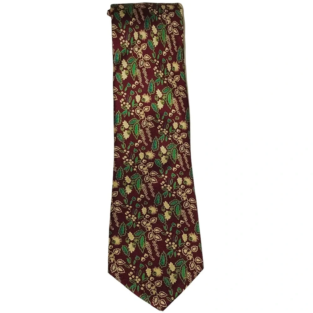 Vtg PIERRE CARDIN 100% Silk Burgundy Green Berries Leaf Holiday Neck Tie NEW